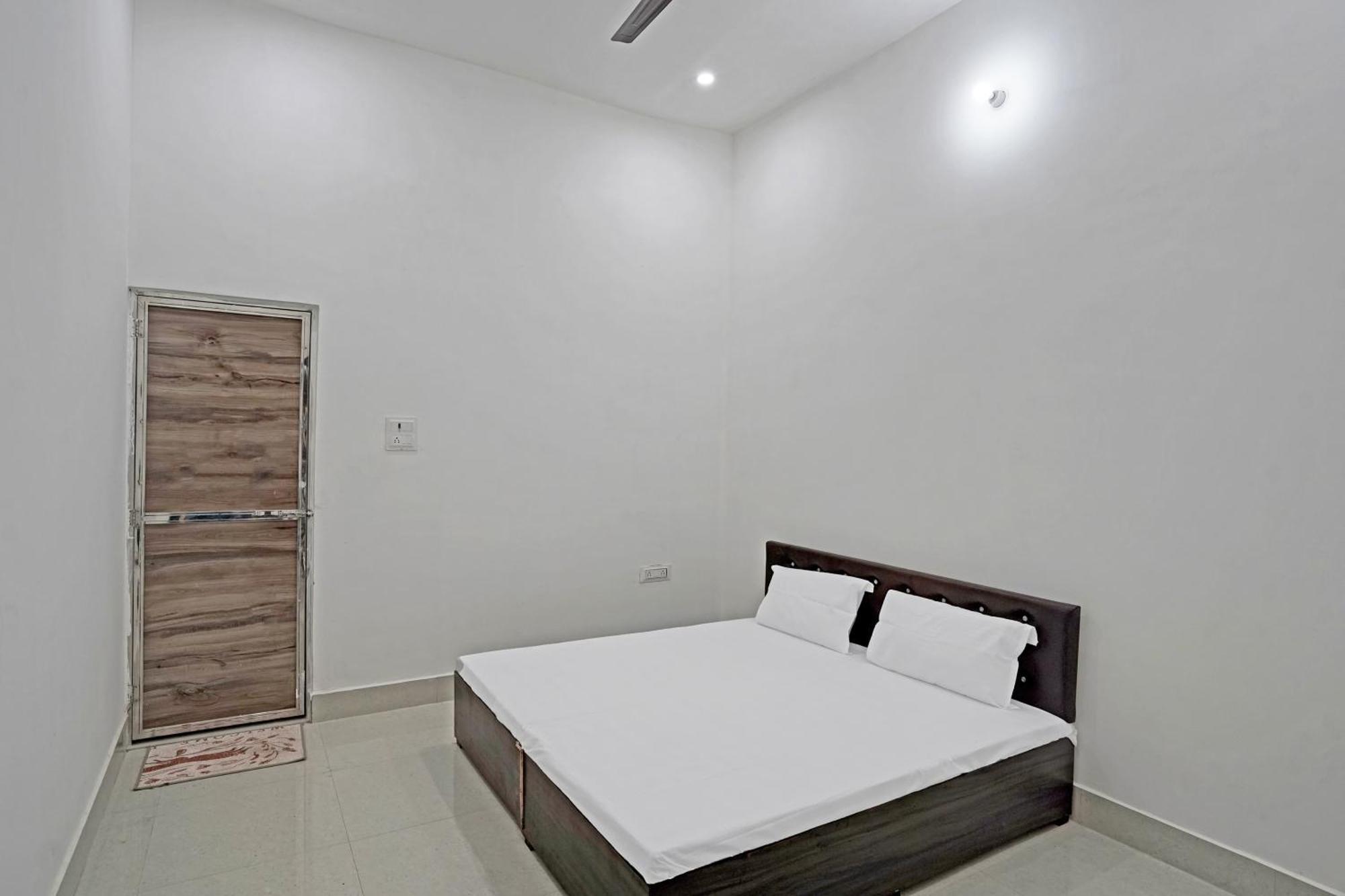 Hotel O Sky Touch Hotel Baghpat Exterior photo