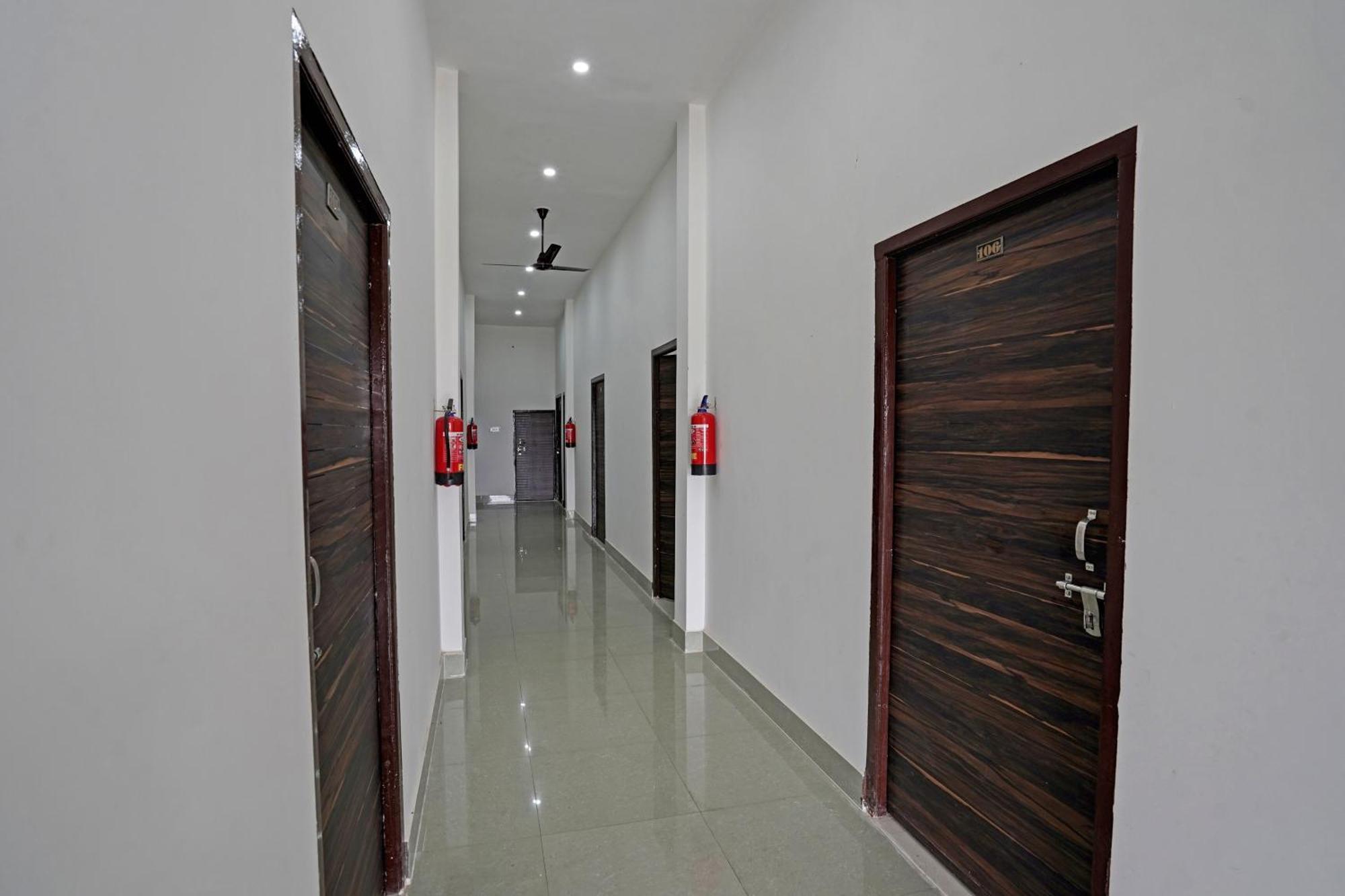 Hotel O Sky Touch Hotel Baghpat Exterior photo